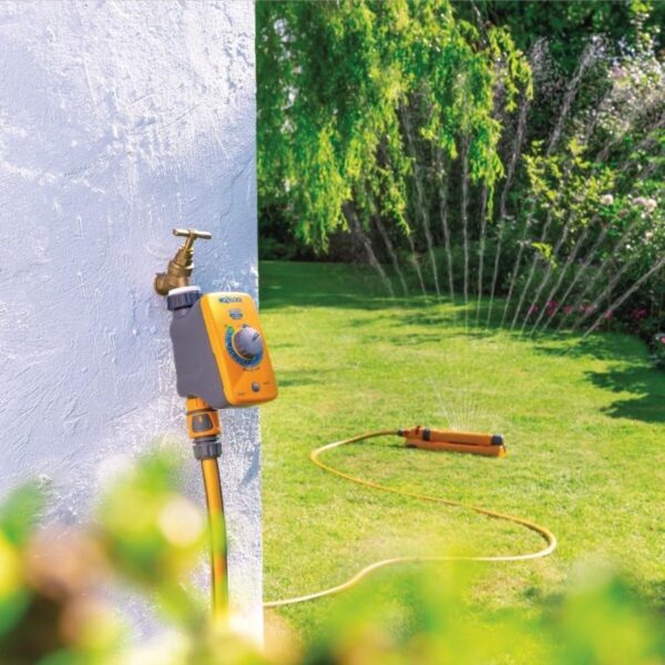 Hozelock Water Timer Controller – 16 Preset Multi Programmes for Efficient Garden Watering 1 Hozelock Water Timer Controller – 16 Preset Multi Programmes for Efficient Garden Watering