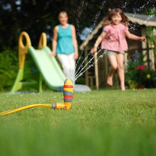 Hozelock Aquastorm 360 Degree 2-in-1 Spike Round Pro Sprinkler: Efficient 314m² Coverage for Lush Lawns