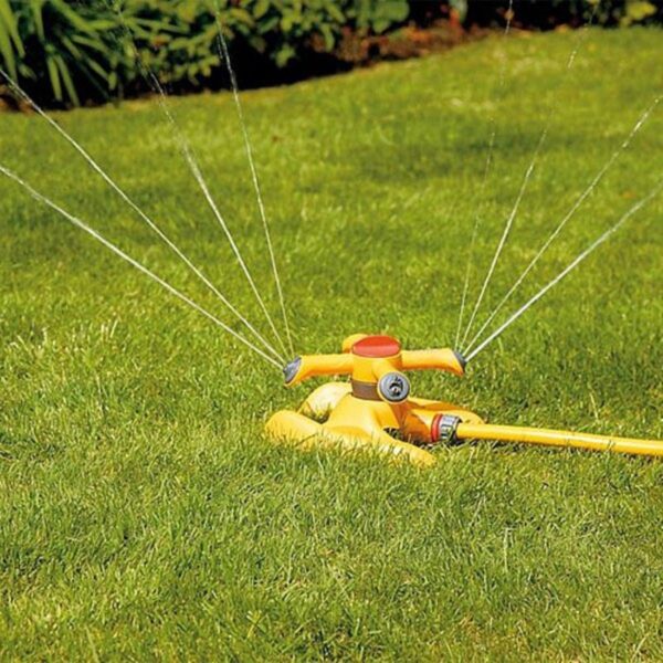 Hozelock Vortex 2 in 1 Sprinkler - Versatile Watering Solution for Circular Areas Up to 18m in Diameter 3 Hozelock Vortex 2 in 1 Sprinkler – Versatile Watering Solution for Circular Areas Up to 18m in Diameter