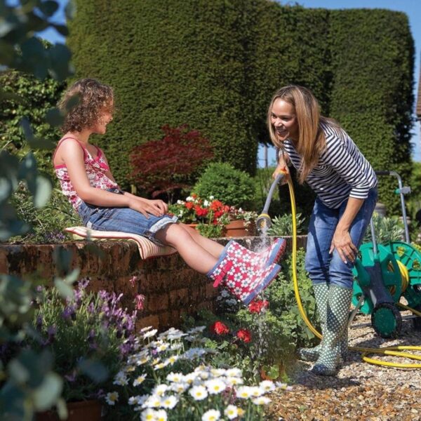 Hozelock Flexi Spray 4-in-1 – Versatile Multi-Purpose Spray for Efficient Watering and Cleaning 6 Hozelock Flexi Spray 4-in-1 – Versatile Multi-Purpose Spray for Efficient Watering and Cleaning
