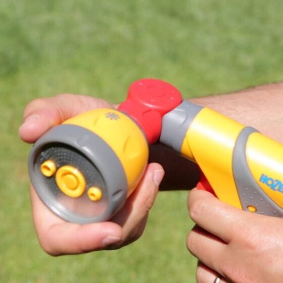Hozelock Ultra Twist Spray Gun – 2-in-1 Adjustable, Durable Watering Tool for Every Need
