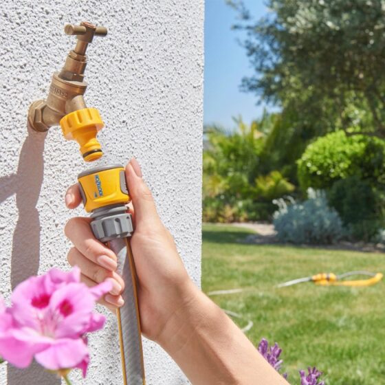 Hozelock Outdoor Tap & Hose Connector Set – Includes End Connector (12.5mm-15mm) & AquaStop (12.5mm-15mm) – Secure, Leak-Free Watering Solution