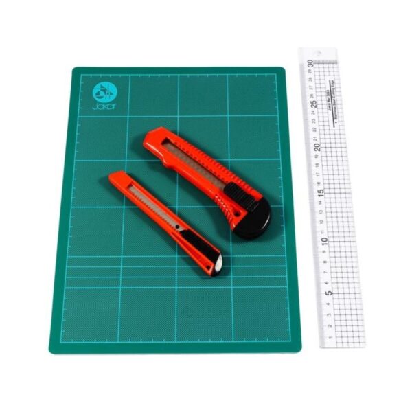 Jakar A4 Cutting Set - Cutting Mat (7315), 30cm Metal Edge Ruler & Auto-Lock Large & Small Craft Knives (Blade Refs. 7341-B & 7342-B) 1 Jakar A4 Cutting Set – Cutting Mat (7315), 30cm Metal Edge Ruler & Auto-Lock Large & Small Craft Knives (Blade Refs. 7341-B & 7342-B)