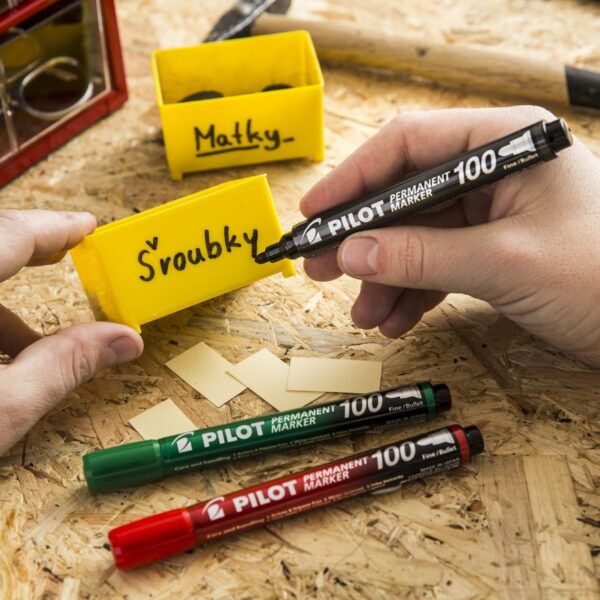 Pilot 400 Permanent 3 Black Marker - 4.0mm Chisel Point for Bold Writing 3 Pilot 100 Permanent 1 Black Marker Pen – 4.5mm Bullet Tip for Precise Marking