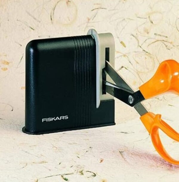 Fiskars Clip-Sharp Scissor Sharpener – 4cm Compact Ceramic Tool 6 FSK 0078 7