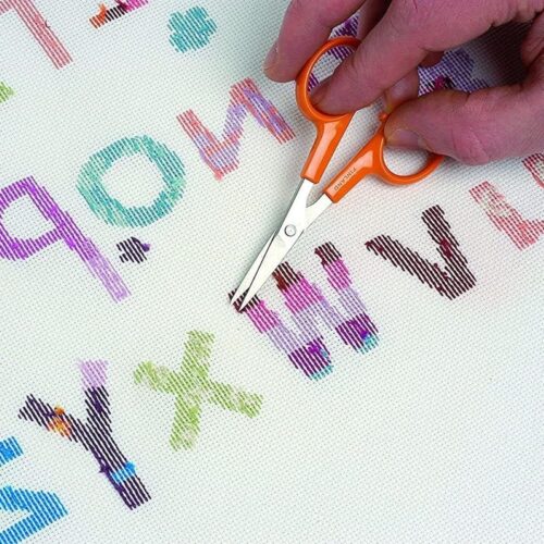 Fiskars Classic Embroidery Scissors 10 cm – Precision Fine‑Tip Stainless Steel