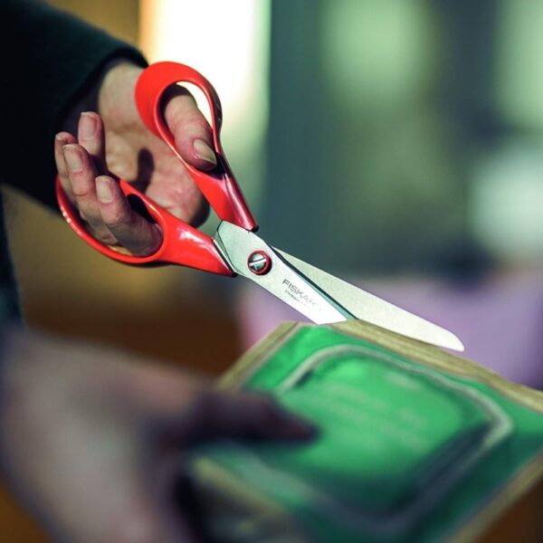 Fiskars Classic Left-Handed Scissors – 21cm Ergonomic Stainless Steel Cutting Tool 9 FSK 5026 10