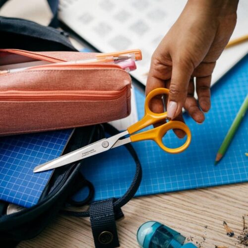 Fiskars Classic Universal Scissors – 17 cm All-Purpose Stainless Steel 15 Fiskars Classic Universal Scissors – 17 cm All-Purpose Stainless Steel - Image 6