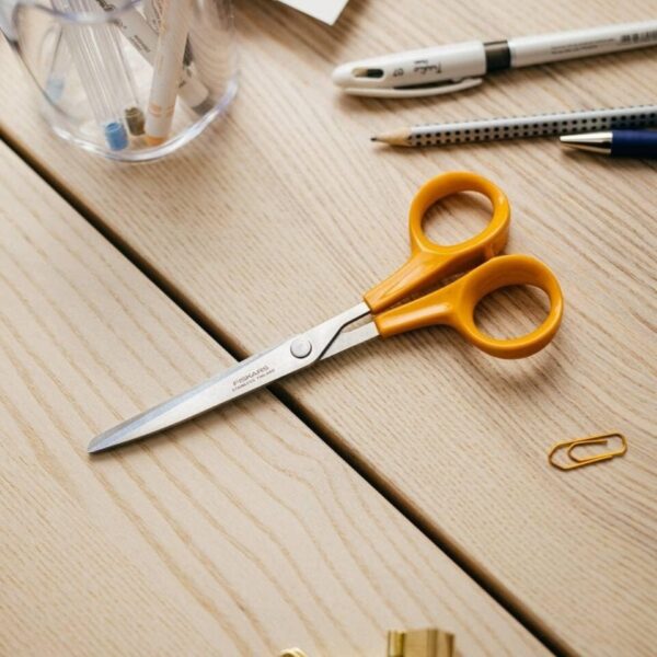 Fiskars Classic Universal Scissors – 17 cm All-Purpose Stainless Steel 8 FSK 5903 9
