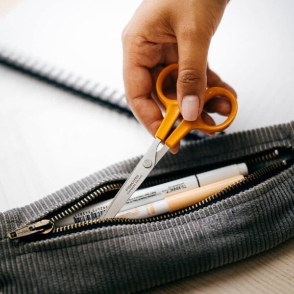 Fiskars Classic Blunt Tip Hobby Scissors – Safe 13cm Craft Tool for Precision Cutting 1 FSK 9109