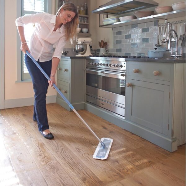 E-Cloth Deep Clean Mop – Lightweight Telescopic Microfibre Mop – Cleans Hard Floors Chemical-Free 1 E-Cloth Deep Clean Mop – Lightweight Telescopic Microfibre Mop – Cleans Hard Floors Chemical-Free
