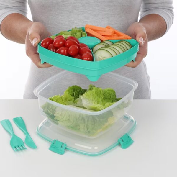 Sistema Salad Max TO GO 1.63L – Clear Container with Turquoise Divided Tray & Clip, Dressing Pot, Knife & Fork, Leak-Proof Seal, BPA-Free