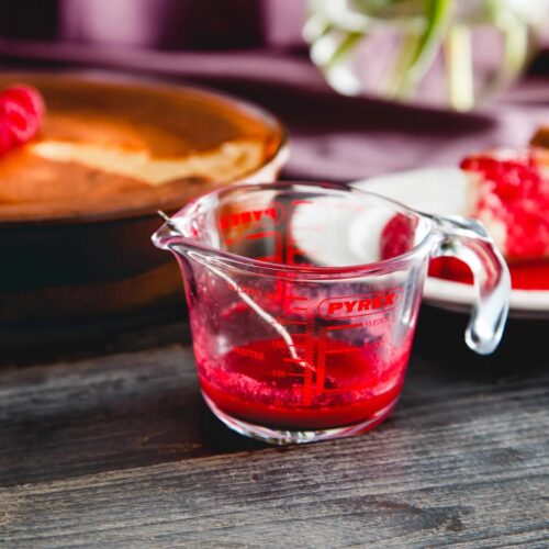 Pyrex Classic Glass Measuring Jug (0.25L) – Borosilicate Glass, Oven & Microwave Safe, Thermal Shock Resistant, Easy-Read Scale