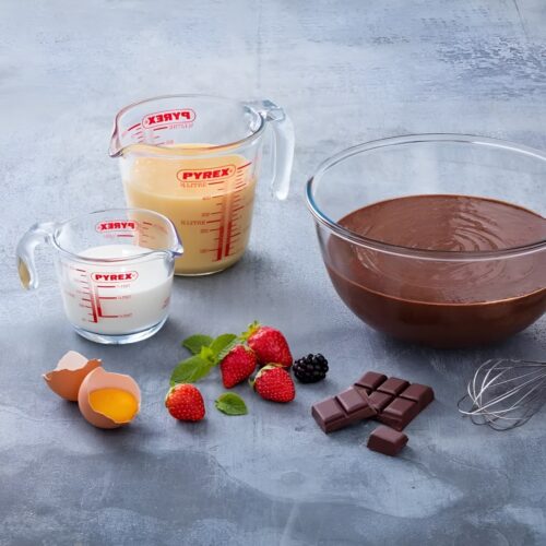 Pyrex Classic Glass Measuring Jug (0.25L) – Borosilicate Glass, Oven & Microwave Safe, Thermal Shock Resistant, Easy-Read Scale