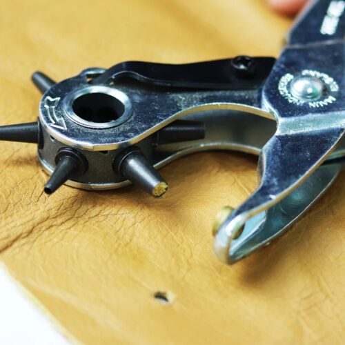 Maun Revolving Leather Hole Punch Pliers 210mm (2-4.8mm) – 6-Size Rotary Punch for Leather, Belts, Canvas & Craft Work 9 Maun Revolving Leather Hole Punch Pliers 210mm (2-4.8mm) – 6-Size Rotary Punch for Leather, Belts, Canvas & Craft Work